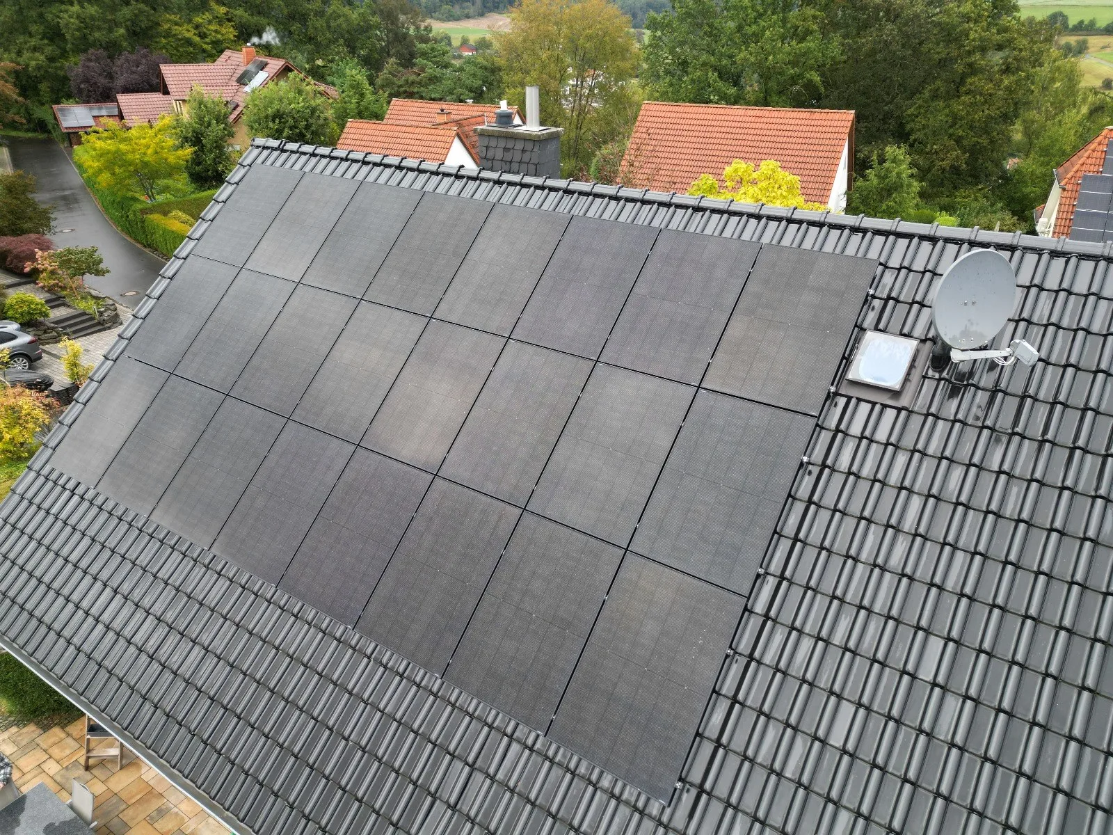 Buderus-Wärmepumpe Außeneinheit – Thiessen Energy